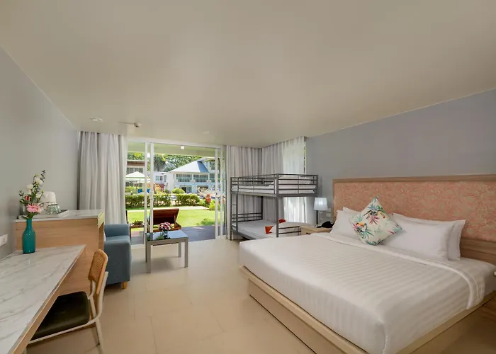 The Briza Beach Resort, Khao Lak Sha Extra Plus